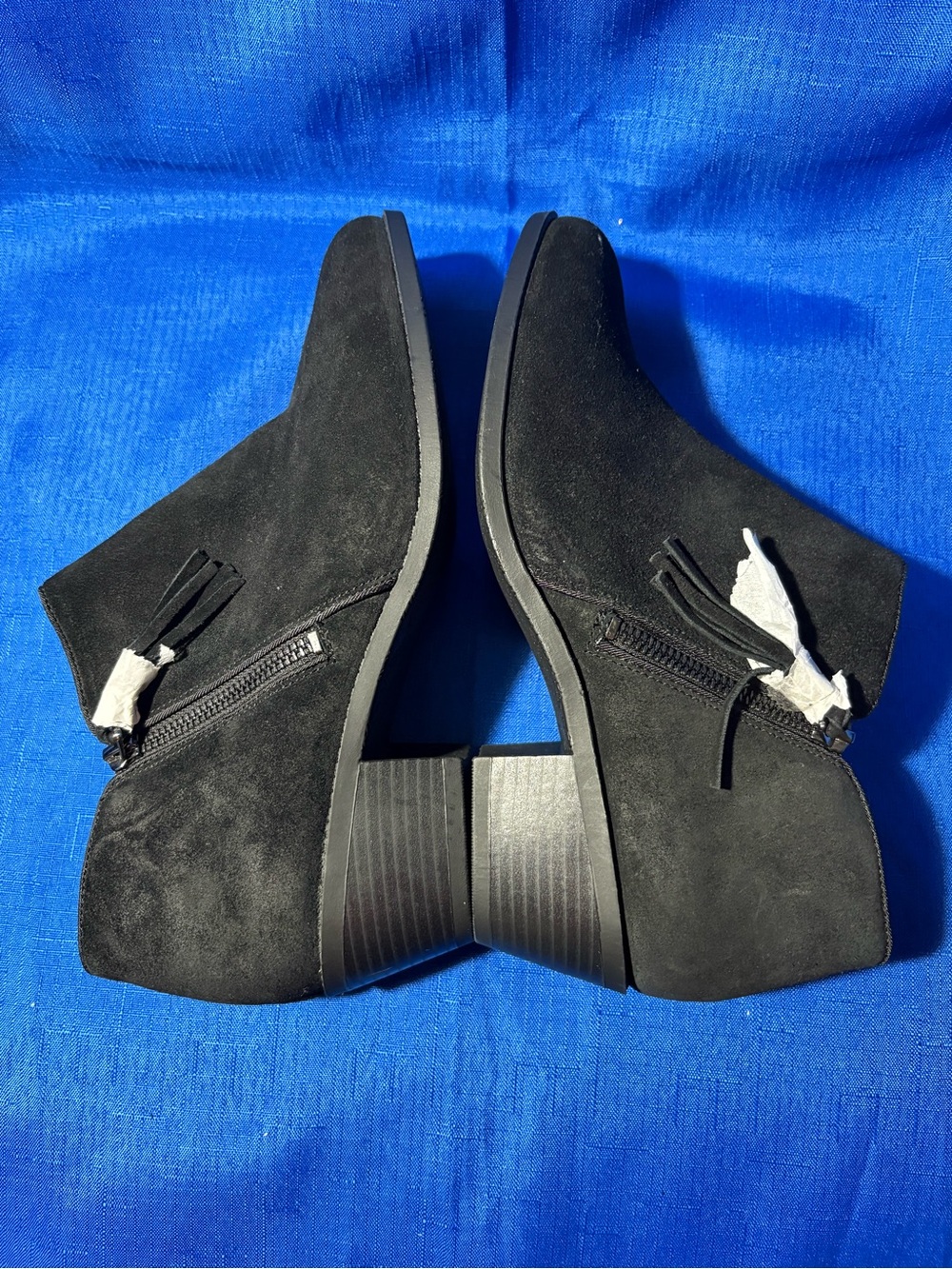 Vionic black suede Serena ankle boots low block heel side zipper tassel design